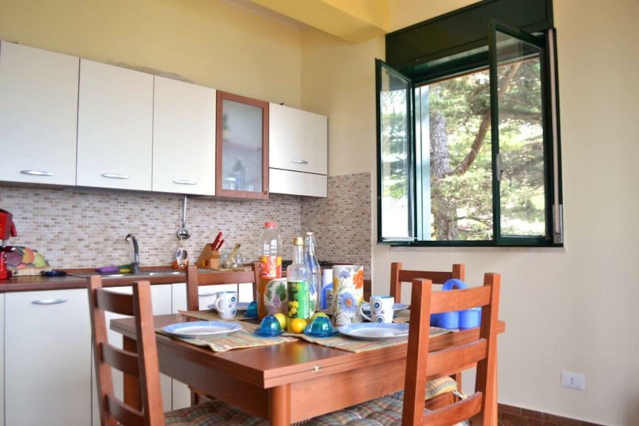 Casa Vacanze La Petrusella Trabia Buitenkant foto